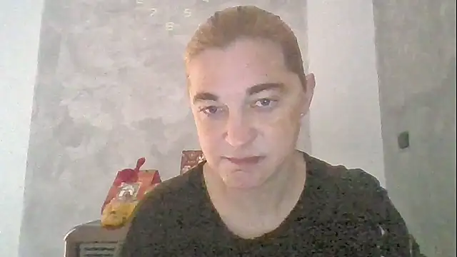 Snapshot of GoldenAngelMilf chatting on December 15, 2025, 7:45 am GoldenAngelMilf online show from December 15, 2025, 7:45 am