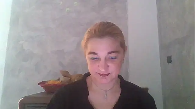 Snapshot of GoldenAngelMilf chatting on February 13, 2026, 12:01 pm GoldenAngelMilf online show from February 13, 2026, 12:01 pm