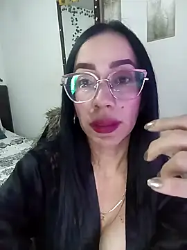 YaraDuartee online show from March 8, 2026, 2:04 am