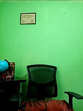 VANESSA  01 online show from November 10, 2025, 12:26 pm