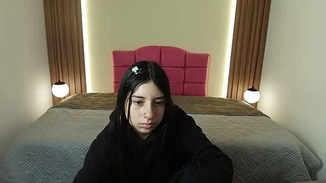 Snapshot of GabySweett_ chatting on April 29, 2026, 8:26 pm GabySweett online show from April 29, 2026, 8:26 pm