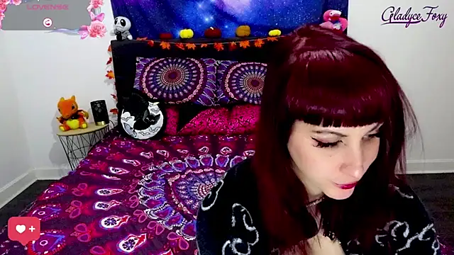 Gladyce Foxy online show from December 5, 2025, 4:36 pm