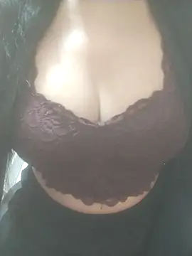 Rosie Star online show from March 6, 2026, 5:42 pm