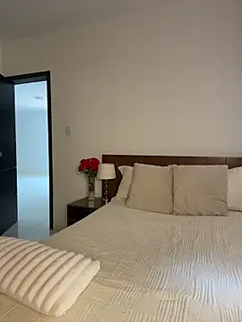 Capricho 01 online show from March 4, 2026, 6:03 pm