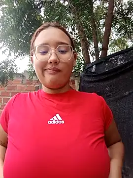 Snapshot of young_dairy01 chatting on February 20, 2026, 12:16 pm young dairy01 online show from February 20, 2026, 12:16 pm