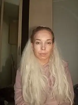 Conny Shellie online show from March 5, 2026, 10:17 pm