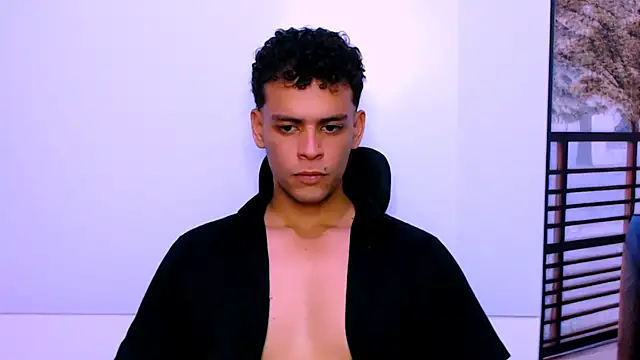 DominicBlazze online show from October 7, 2025, 7:11 pm