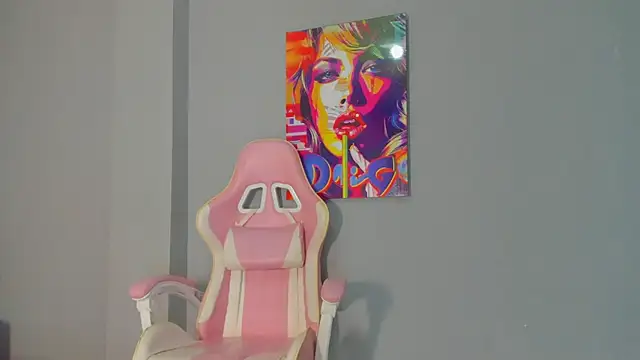 Athenea  fox online show from December 22, 2025, 12:35 pm