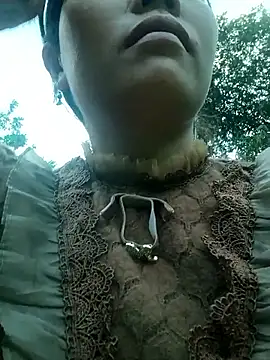 Snapshot of bree-zz chatting on February 28, 2026, 11:39 pm bree-zz online show from February 28, 2026, 11:39 pm