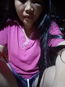 bree-zz online show from May 17, 2026, 9:55 pm