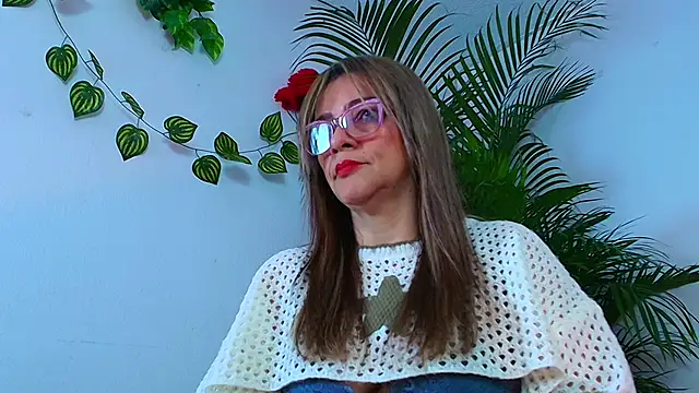 Snapshot of Carol_Miss2 chatting on January 15, 2026, 11:48 am Carol Miss2 online show from January 15, 2026, 11:48 am