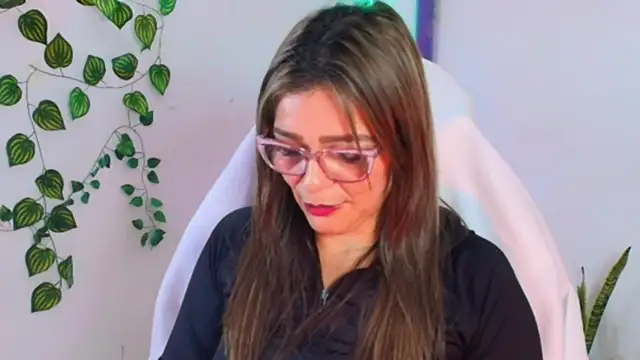 Snapshot of Carol_Miss2 chatting on February 7, 2026, 11:36 am Carol Miss2 online show from February 7, 2026, 11:36 am