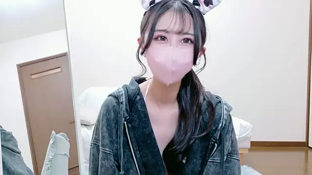 Snapshot of -Rukachi- chatting on May 10, 2026, 7:24 am -Rukachi- online show from May 10, 2026, 7:24 am
