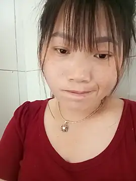 min-xinh online show from April 1, 2026, 8:26 am