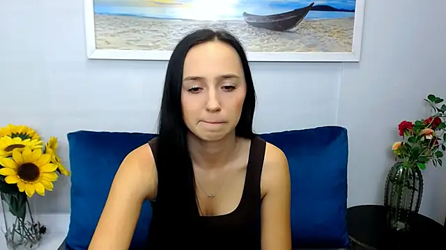 Snapshot of LuisaLive chatting on April 22, 2026, 6:16 am LuisaLive online show from April 22, 2026, 6:16 am