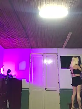 alexawinterrr online show from November 5, 2025, 10:43 pm