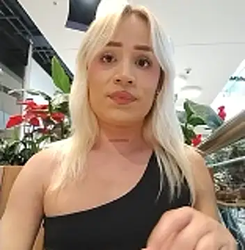 alexawinterrr online show from January 13, 2026, 9:09 pm