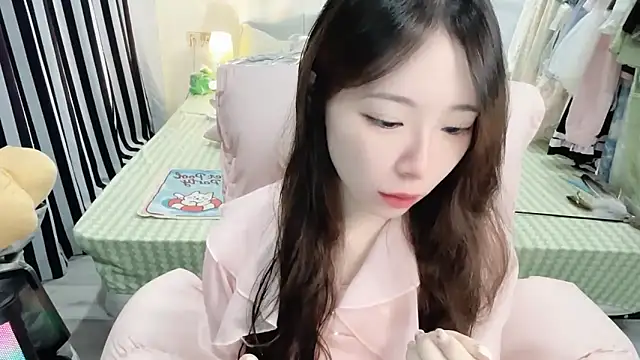 Gardenia-222 online show from May 3, 2026, 2:56 pm