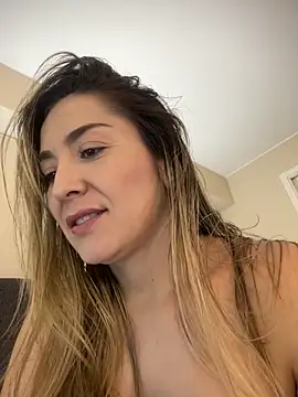 Mariana gom online show from May 12, 2026, 12:13 pm