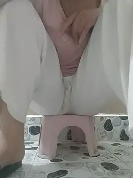 BunnyXia online show from June 25, 2026, 7:51 pm