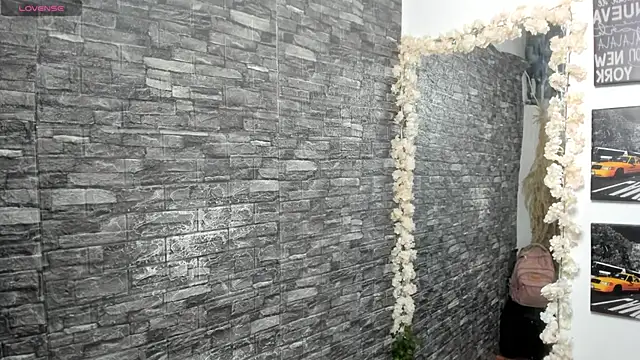 valery  star online show from October 9, 2025, 1:42 pm