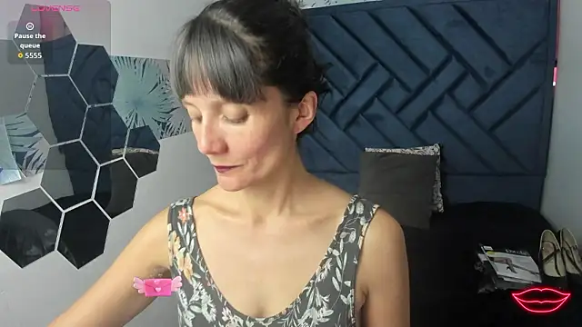 Valery More   online show from January 14, 2026, 2:55 pm