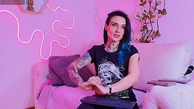 leblanc eva online show from October 7, 2025, 5:10 pm