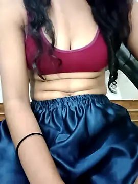 Meenu rani6 online show from October 3, 2025, 6:49 pm