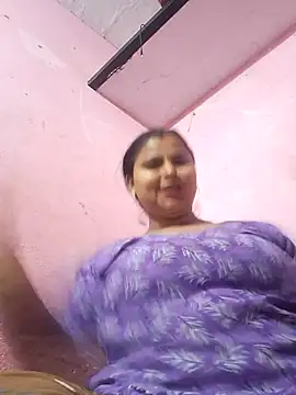 Snapshot of Mamta-Thakur chatting on November 5, 2025, 3:28 am Mamta-Thakur online show from November 5, 2025, 3:28 am