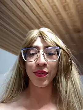 NICOLLE  12 online show from December 15, 2025, 4:22 pm