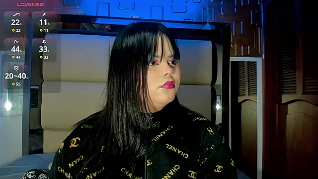 violet milleer online show from October 2, 2025, 12:23 pm