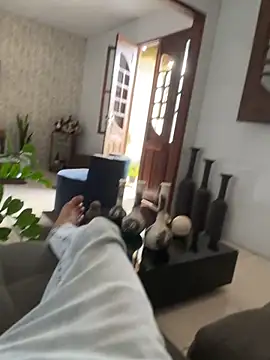 MCLZK online show from November 14, 2025, 6:17 pm