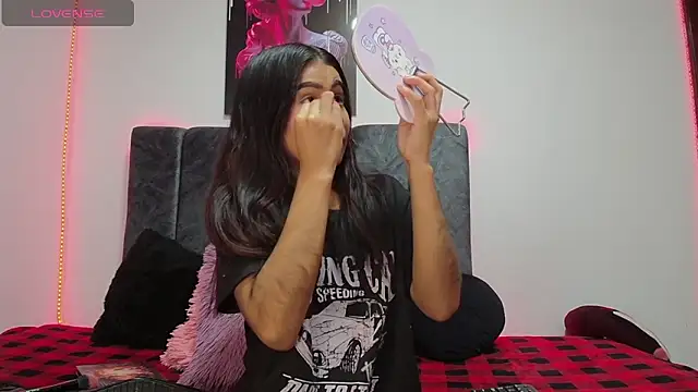 Snapshot of karinna_santana chatting on January 16, 2026, 8:02 pm karinna santana online show from January 16, 2026, 8:02 pm