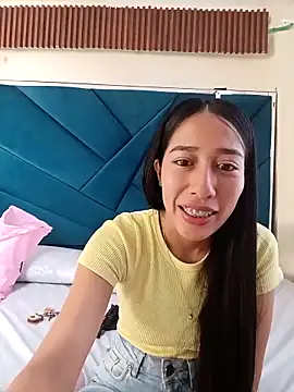 Amelia Rivas online show from October 15, 2025, 5:46 pm