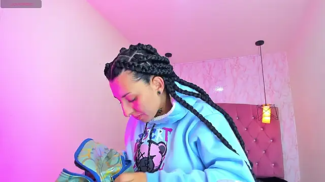 Snapshot of Iris__77 chatting on November 27, 2025, 11:23 am Iris 77 online show from November 27, 2025, 11:23 am