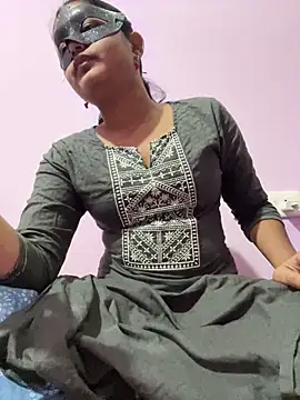 Snapshot of TeluguIshu_teen20 chatting on December 18, 2025, 9:48 am TeluguIshu teen20 online show from December 18, 2025, 9:48 am