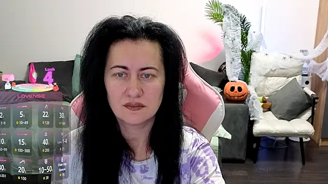 Snapshot of monnica_vibe_ chatting on October 21, 2025, 9:43 am monnica vibe  online show from October 21, 2025, 9:43 am