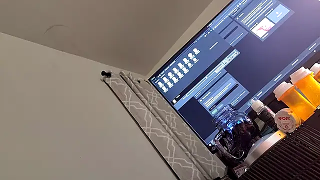 Snapshot of whitesmoothrod9 chatting on November 20, 2025, 6:13 am whitesmoothrod9 online show from November 20, 2025, 6:13 am