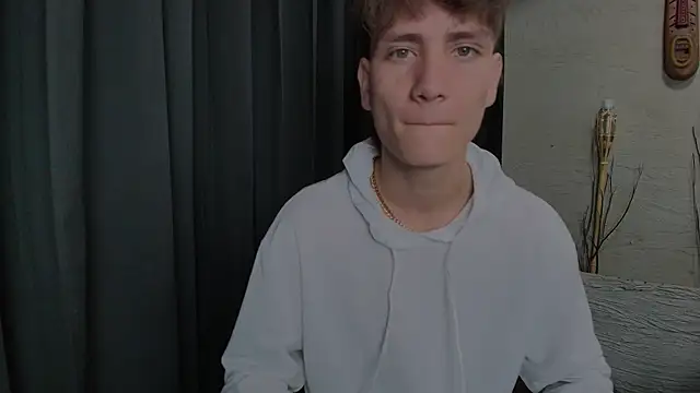 ZackMaye online show from October 8, 2025, 3:26 am