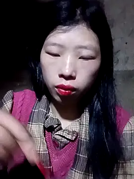 Snapshot of Khanhu_xx chatting on February 8, 2026, 11:19 pm Khanhu xx online show from February 8, 2026, 11:19 pm