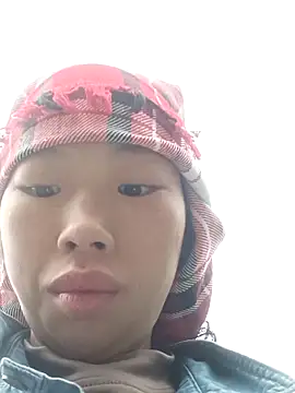 Snapshot of Khanhu_xx chatting on February 15, 2026, 7:51 am Khanhu xx online show from February 15, 2026, 7:51 am