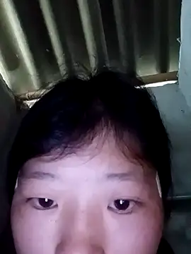 Snapshot of Khanhu_xx chatting on February 20, 2026, 3:36 am Khanhu xx online show from February 20, 2026, 3:36 am