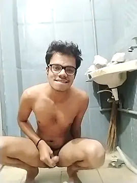 sexybobby13 online show from February 17, 2026, 8:44 am