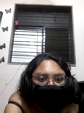 cherriesontop online show from October 4, 2025, 8:07 pm