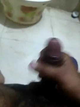 coolboy2626 online show from April 18, 2026, 3:32 am