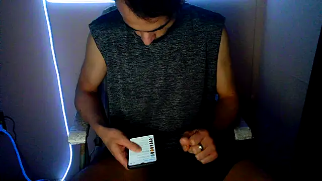 highinhtxx online show from November 17, 2025, 9:37 am