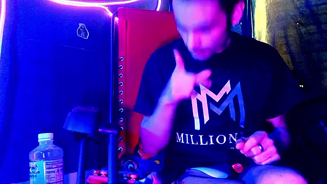 highinhtxx online show from January 14, 2026, 9:20 pm