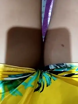 Hotmommax online show from January 15, 2026, 8:30 am