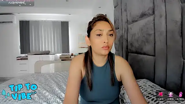 Snapshot of INDIANROMANCE chatting on February 24, 2025, 3:09 pm INDIANROMANCE online show from February 24, 2025, 3:09 pm