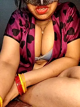 Hot  bhabhi 99 online show from May 14, 2026, 3:46 am